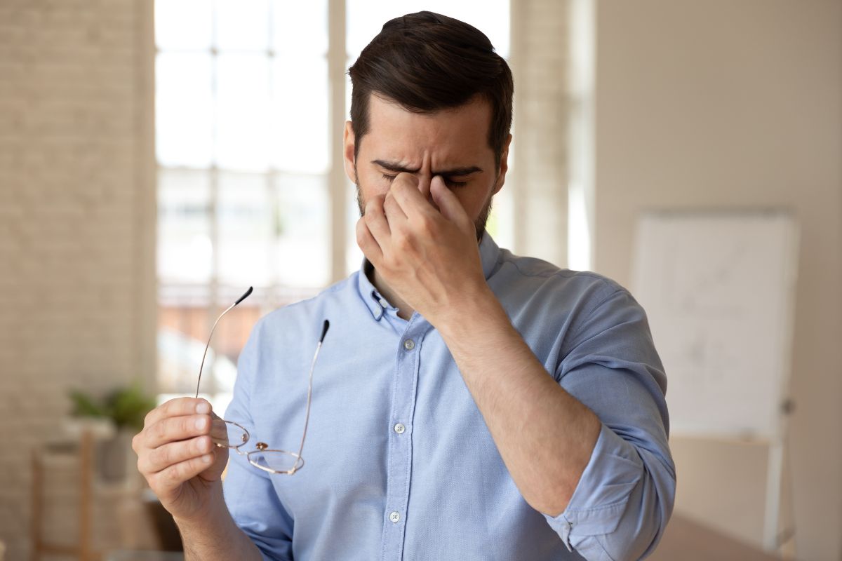 Conquer Nighttime Dry Eye: A Comprehensive Guide to Causes, Symptoms, and Effective Solutions in 2025