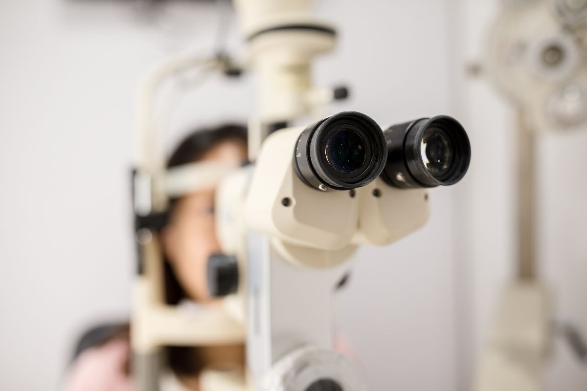 7 Crucial Early Warning Signs of Glaucoma You Absolutely Shouldn't Ignore in 2025
